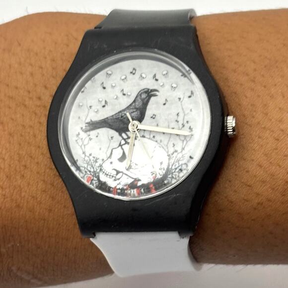 Black Skull Watch - Picture 1 of 5